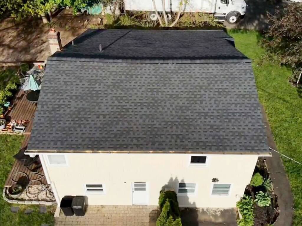 Overhead view of home with gray GAF asphalt shingles in Blauvelt, NY