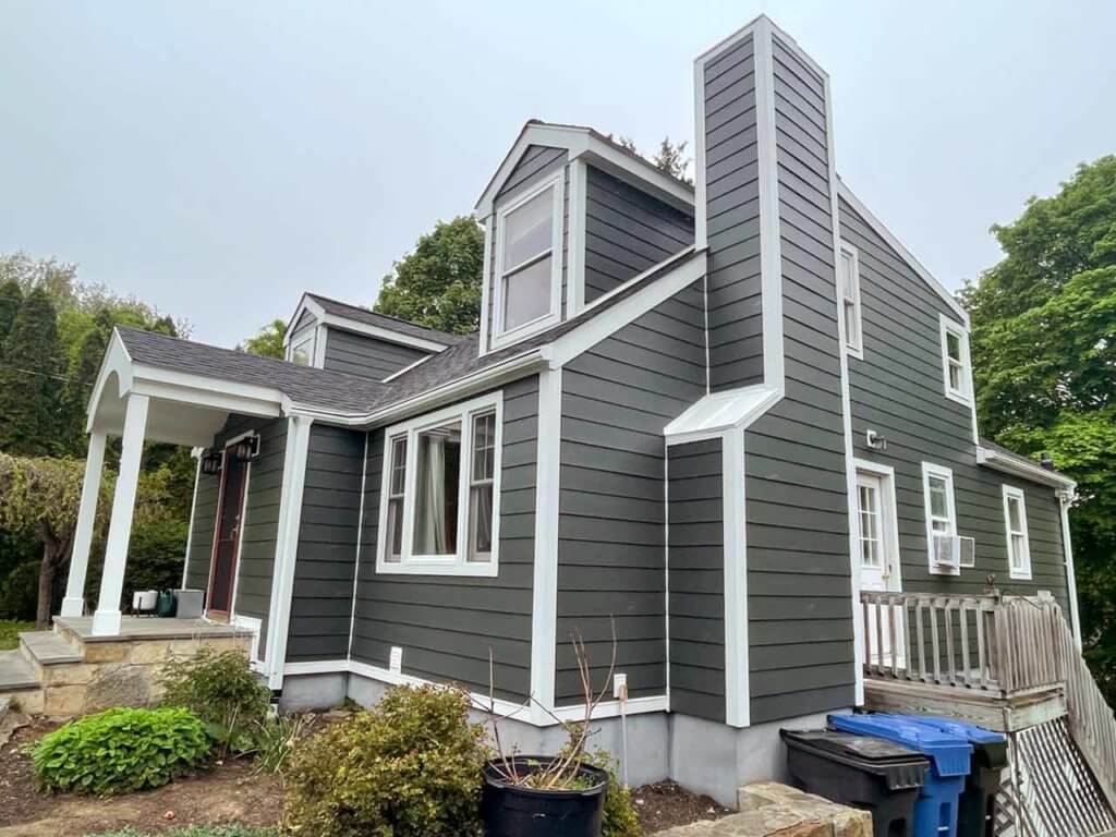 James Hardie siding on home in Trumbull, CT